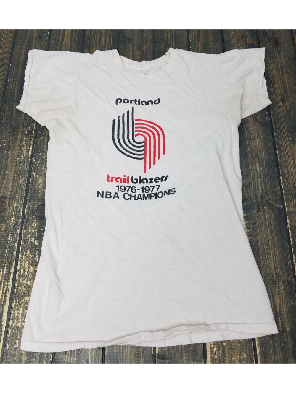 Vintage Portland Trail Blazers LARGE 1976-1977 Champions Single Stitch Shirt